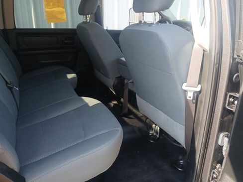 Used 2018 RAM 3500 Tradesman w/ Chrome Appearance Group image 28