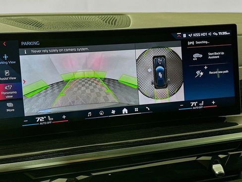 Used 2025 BMW X5 M60i image 17