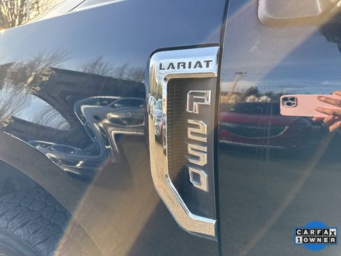 Used 2022 Ford F250 Lariat image 14