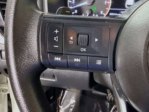 Used 2022 Nissan Rogue S AWD/4WD image 14
