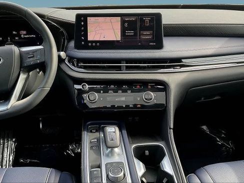 Certified 2026 INFINITI QX60 Sport AWD/4WD image 9
