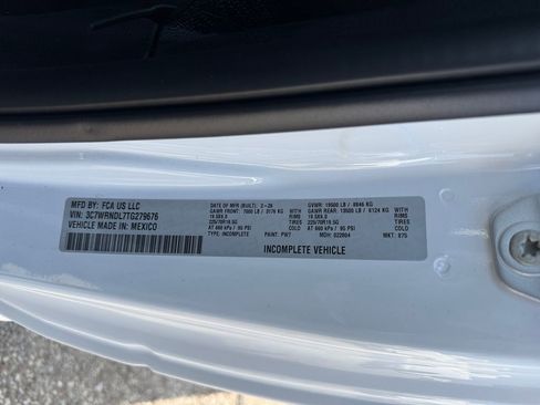 New 2026 RAM 5500 4x4 Regular Cab image 31
