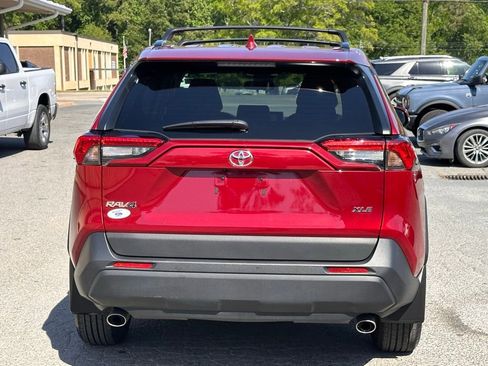 Used 2024 Toyota RAV4 XLE w/ Convenience Package FWD image 8