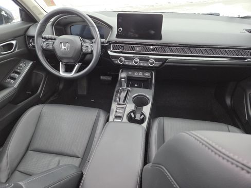 Used 2023 Honda Civic Touring image 25