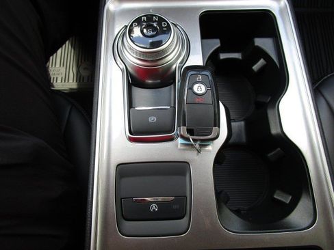 Used 2024 Ford Edge SEL AWD/4WD image 19