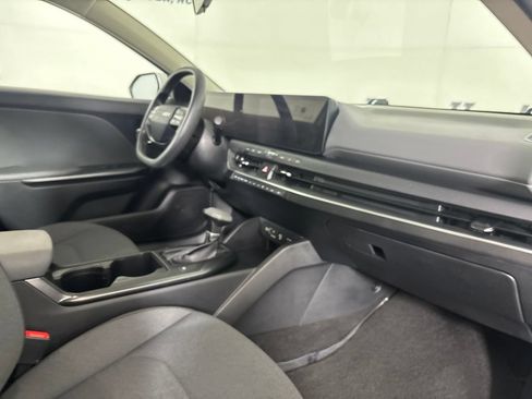 Used 2025 Kia K4 FWD image 30