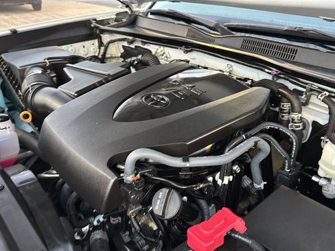 Certified 2023 Toyota Tacoma SR5 image 30