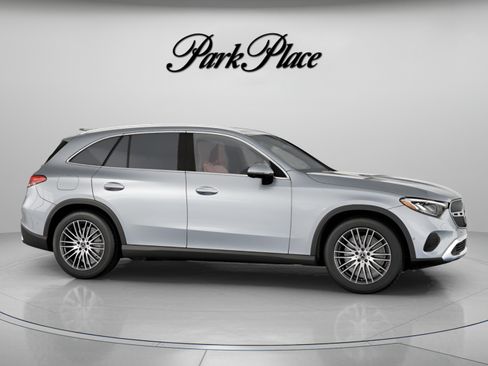 Certified 2026 Mercedes-Benz GLC 300 image 27