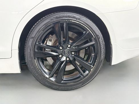 Used 2015 INFINITI Q50 Hybrid AWD w/ Deluxe Technology Package image 30