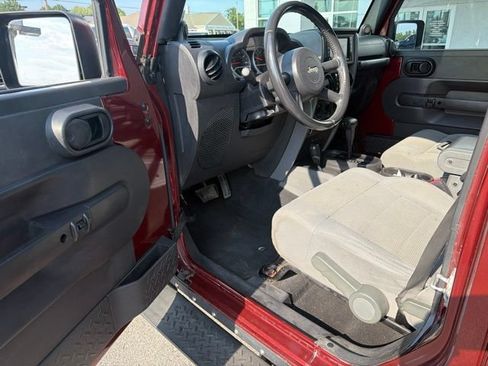 Used 2007 Jeep Wrangler Unlimited Sahara w/ Trailer Tow Group AWD/4WD image 40