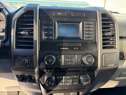 Used 2018 Ford F250 XL w/ Power Equipment Group image 18