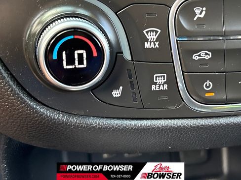 Used 2019 Chevrolet Equinox LT image 17