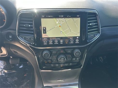 Used 2021 Jeep Grand Cherokee Laredo X image 23