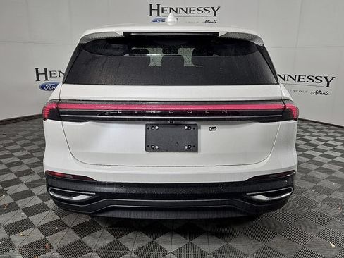 Used 2026 Lincoln Nautilus Premier w/ Equipment Group 102A AWD/4WD image 5