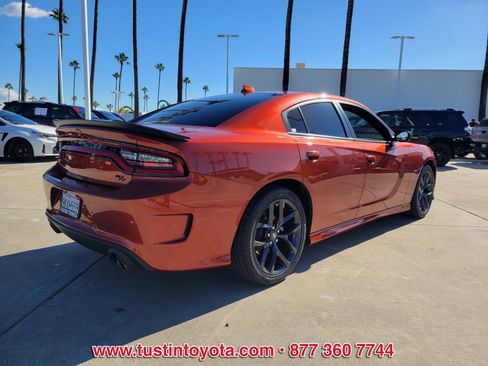 Used 2023 Dodge Charger R/T w/ Blacktop Package image 4