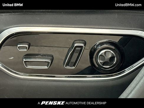 Used 2021 Jeep Grand Cherokee L Overland w/ Luxury Tech Group IV image 4