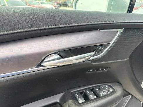 Used 2019 Cadillac XT5 Premium Luxury AWD/4WD image 27