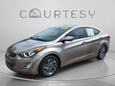 Used 2014 Hyundai Elantra SE w/ Option Group 02 FWD image 1