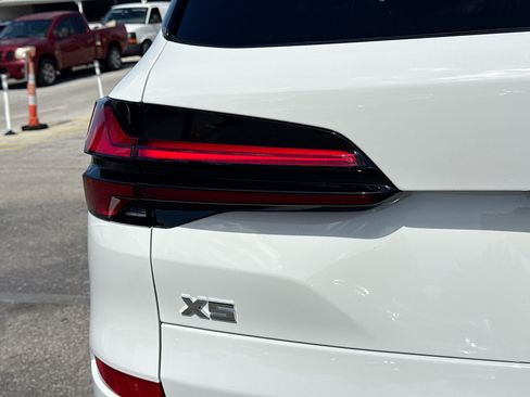 New 2026 BMW X5 M60i AWD/4WD image 10