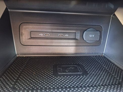 Used 2022 Volkswagen Atlas SE image 16