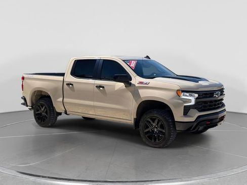 Used 2022 Chevrolet Silverado 1500 LT Trail Boss image 1