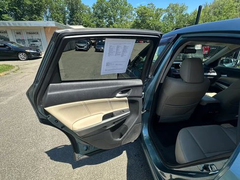 Used 2015 Honda Crosstour EX-L image 25