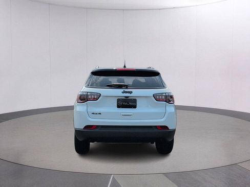 Used 2024 Jeep Compass Latitude w/ Altitude Special Edition AWD/4WD image 4