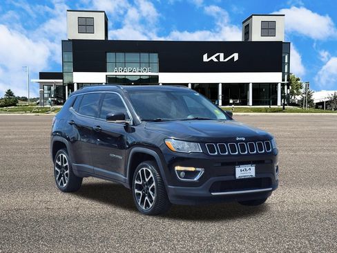 Used 2018 Jeep Compass Limited w/ Navigation Group AWD/4WD image 2
