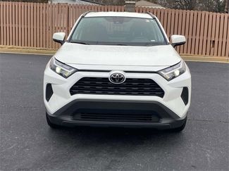 Used 2024 Toyota RAV4 XLE video 2