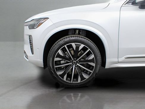 Used 2026 Volvo XC90 B6 Ultra w/ Protection Package AWD/4WD image 5