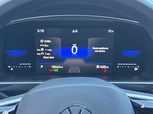 Used 2023 Volkswagen Tiguan SE R-Line image 25