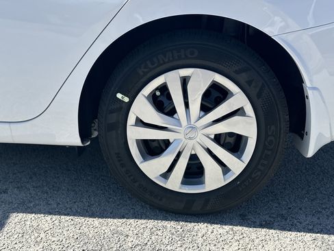 New 2025 Nissan Versa S w/ Trunk Package FWD image 19