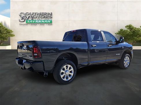 New 2026 RAM 2500 Big Horn AWD/4WD image 5