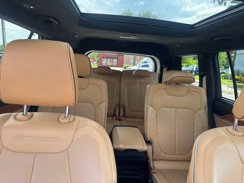 Used 2021 Jeep Grand Cherokee L Summit AWD/4WD image 13