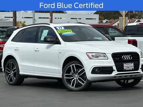 Used 2017 Audi Q5 3.0T Premium Plus w/ Technology Package AWD/4WD image 2