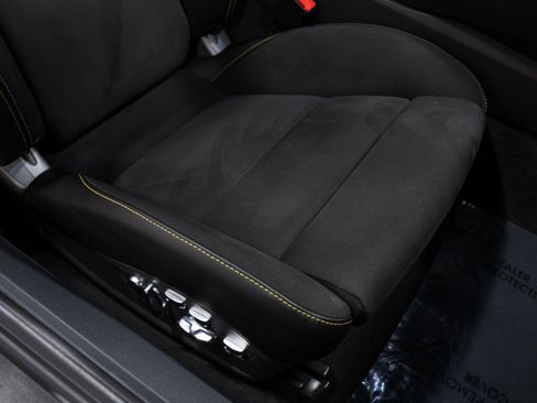 Used 2022 Porsche 718 Boxster Spyder RWD image 71