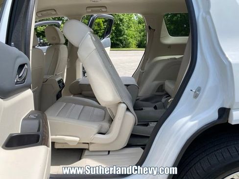 Used 2023 GMC Acadia Denali AWD/4WD image 44