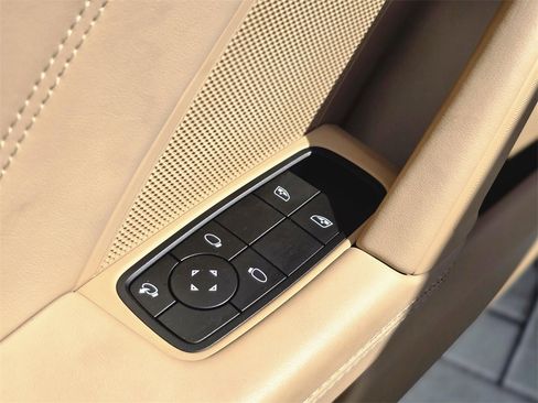 Used 2022 Porsche 911 Turbo S image 10