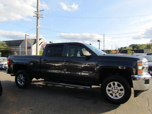 Used 2015 Chevrolet Silverado 2500 LT w/ LT Convenience Package image 8