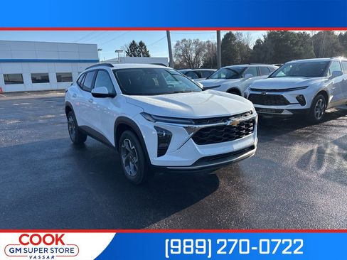 New 2026 Chevrolet Trax LT image 1