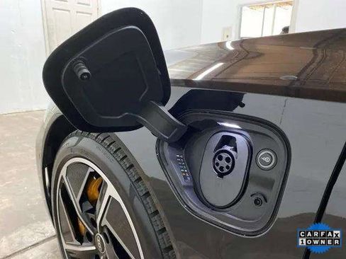 Used 2023 Audi RS e-tron GT w/ Carbon Performance Package image 99