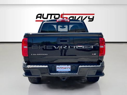 Used 2022 Chevrolet Colorado Z71 w/ Z71 Midnight Edition AWD/4WD image 6