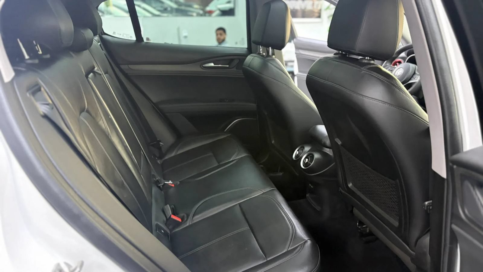 Used 2018 Alfa Romeo Stelvio Ti AWD/4WD image 19