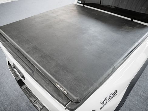 Used 2024 Toyota Tacoma TRD Off-Road image 22