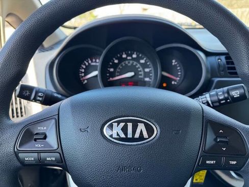 Used 2013 Kia Rio LX w/ PWR Pkg image 38