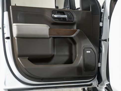 Used 2022 Chevrolet Silverado 3500 LTZ w/ LTZ Convenience Package image 37