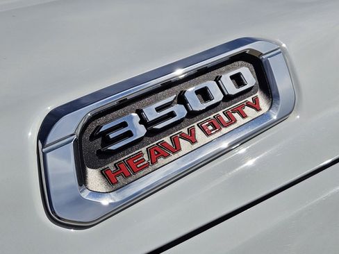 Used 2024 RAM 3500 Big Horn image 15
