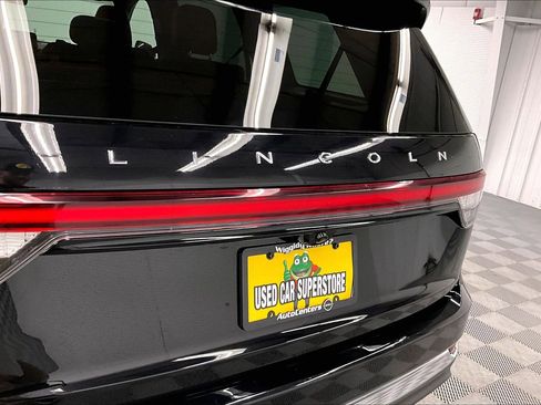 Used 2025 Lincoln Aviator Reserve w/ Illumination Package AWD/4WD image 9