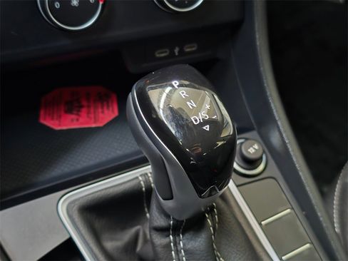 Used 2024 Volkswagen Jetta S image 30