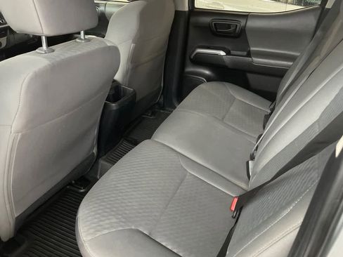 Used 2023 Toyota Tacoma SR5 w/ Technology Package image 4